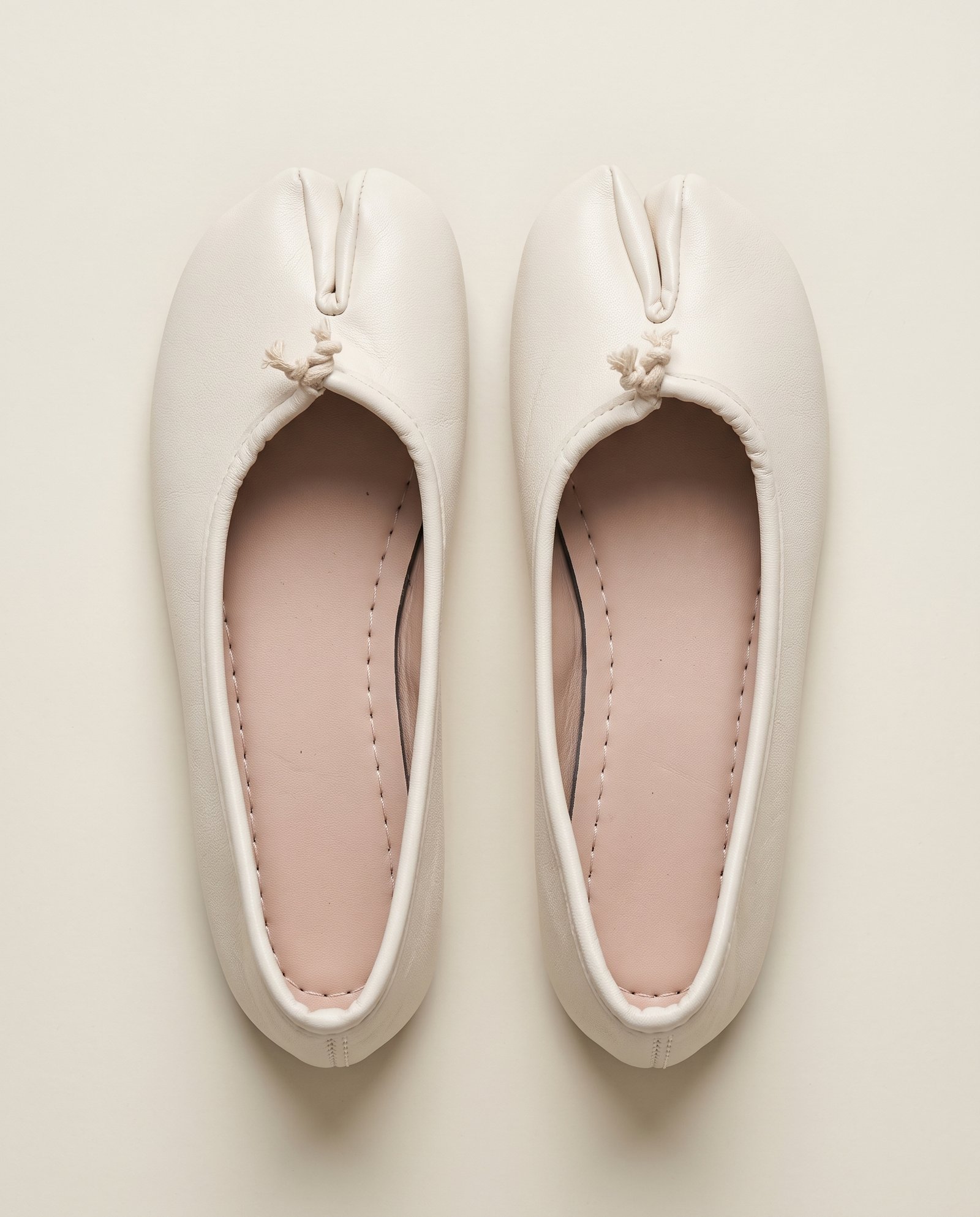 Ballerines Tabi écrues - Bout fendu – Image 3