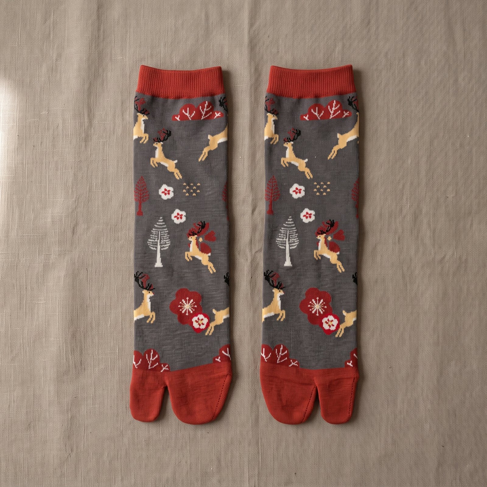 Chaussettes tabi de Noël en coton à motif cerf